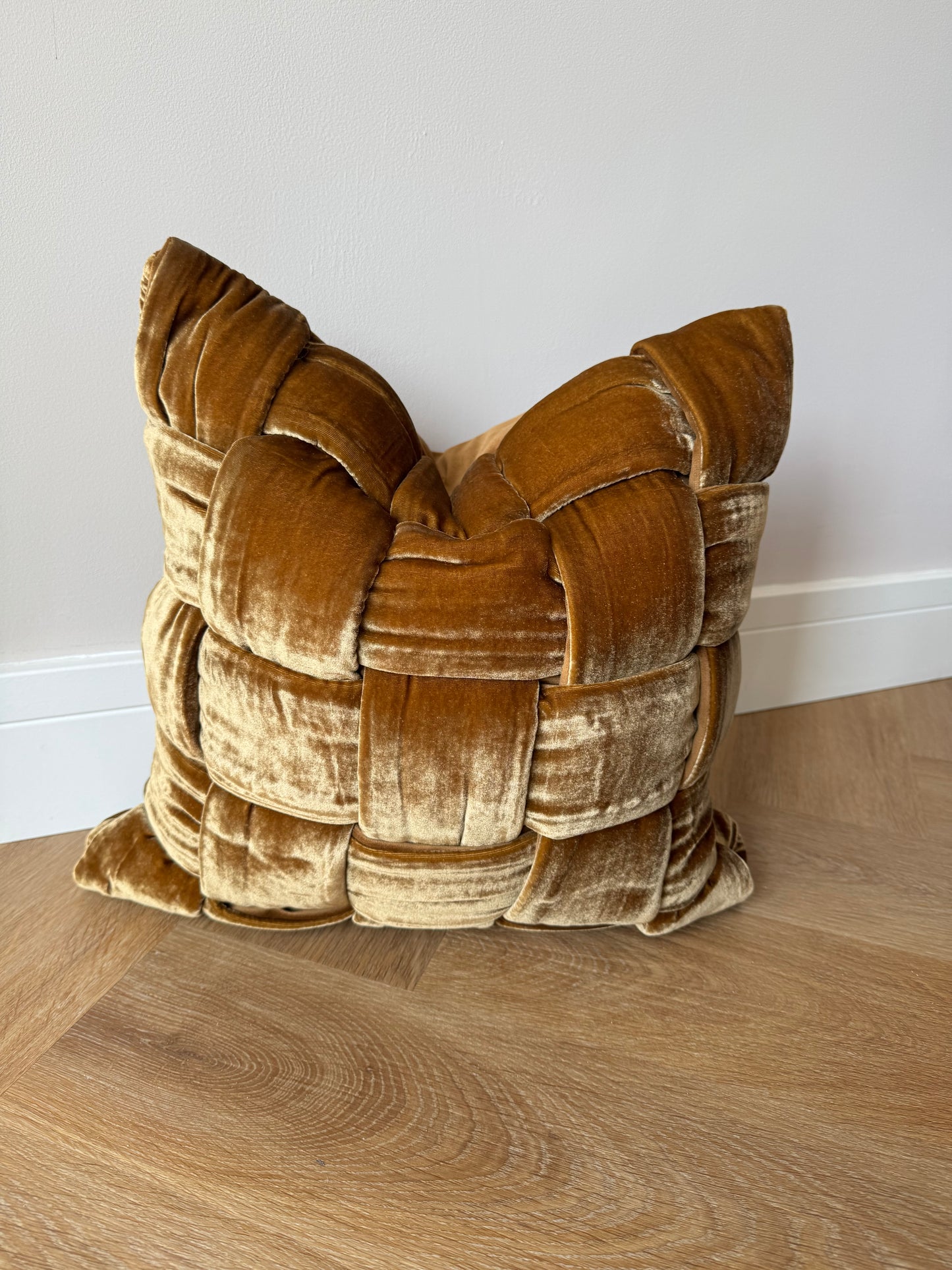 Solara Silk Velvet Cushion Cover-Luxury Soft Furnishings-Velvet & Vigor