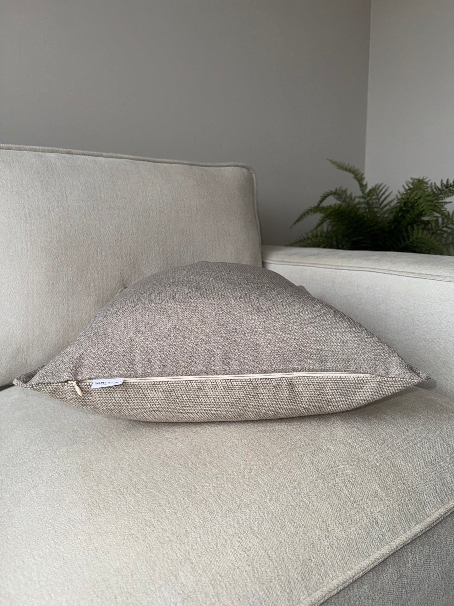 Luxury Cream Cushion-45x45cm-Neutral Home Decor-Modern Home Decor-Velvet & Vigor
