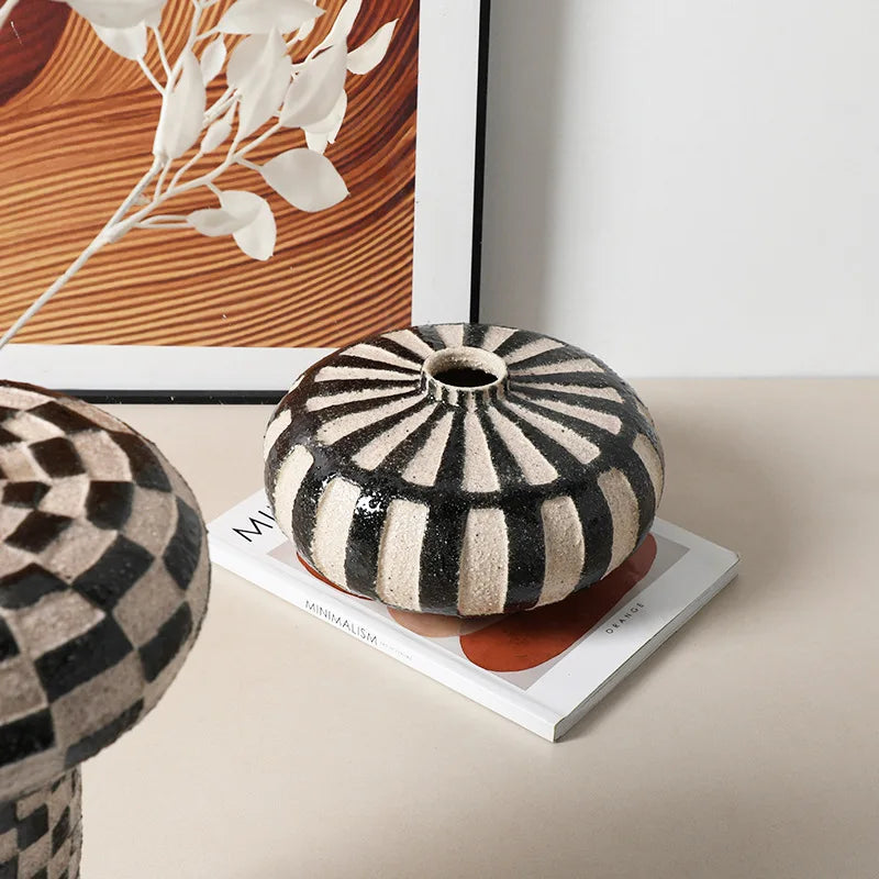 Alice Handmade Vase-Black, White-Modern Interiors-Decorative Accessories-Velvet&Vigor