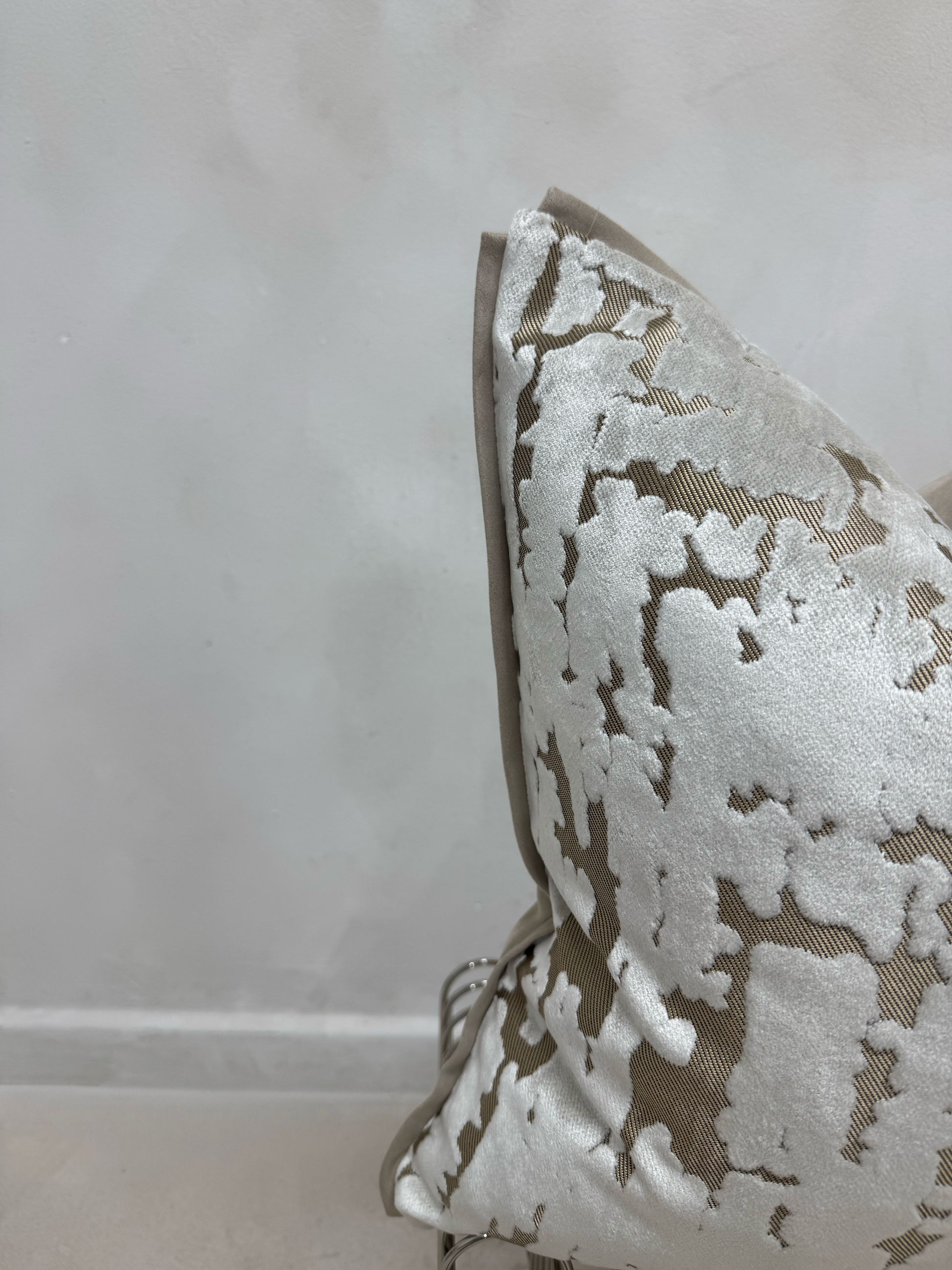 Gold Metallic Cushion-45x45-Modern Home Decor-Velvet & Vigor