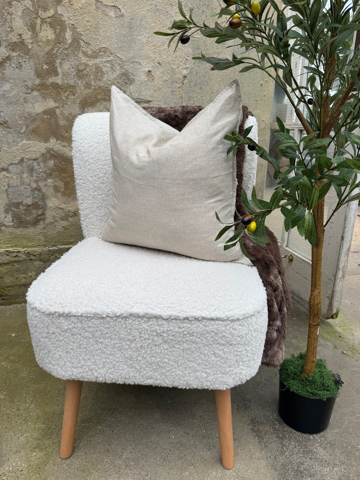 Luxury Linen Cushion-Natural-45x45cm-Modern Decor-Velvet & Vigor 