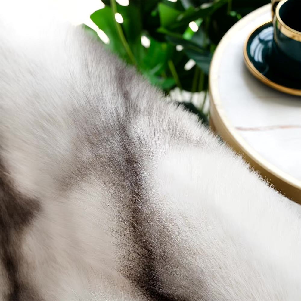 Luxury White Faux Fur Blanket 200x190 - Velvet&Vigor 